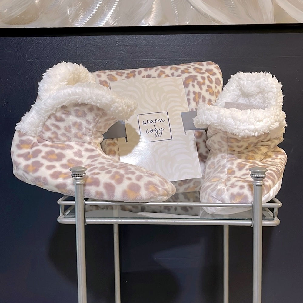 Warm and Cozy throw with matching slippers